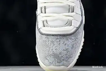 11 Jordan Air HQ7000-001 Low 0507